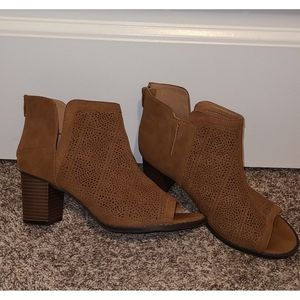 Cato open toe brown booties womens 9